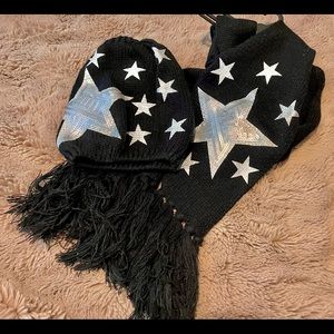 Black hat and scarf with silver stars